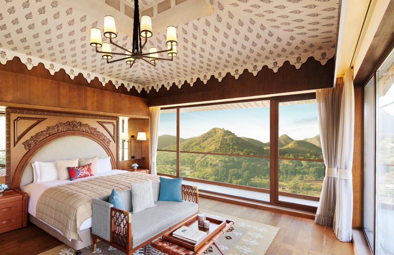 Taj Aravali & Hotel 5*